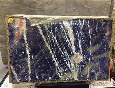Sodaliet blauwe jaspis edelsteen marmer Azul Bahia semi-luxe steen